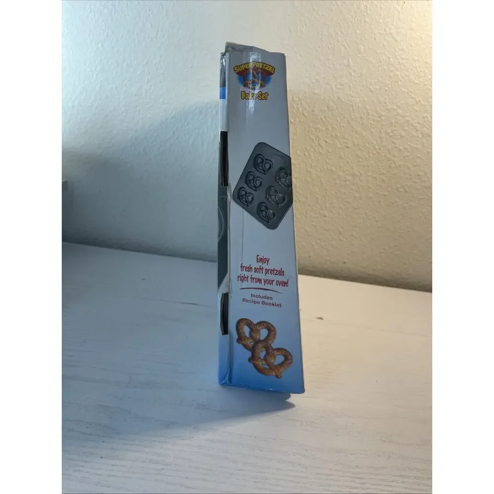 Super Pretzel Bake Set New In Box Includes Recipe Book